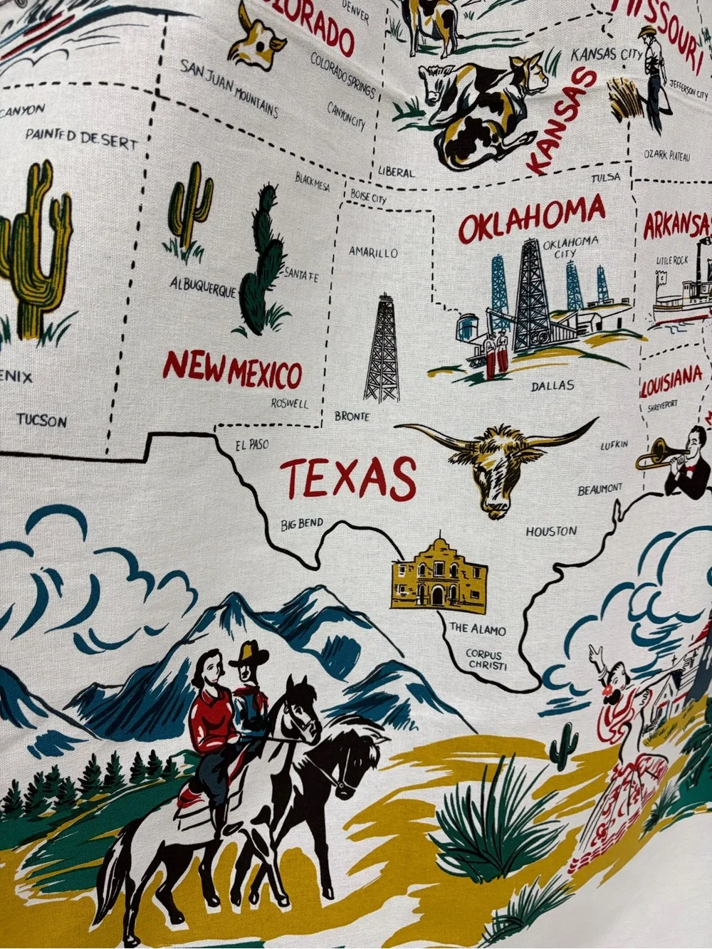 Kitsch ’n Couture 2005 American Vacationland USA Map Tablecloth, Rare Americana